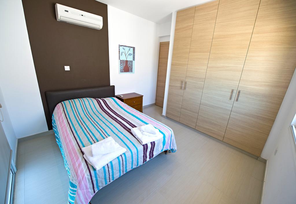 Hara Nissi Beach Villas Ajía Nápa Rom bilde