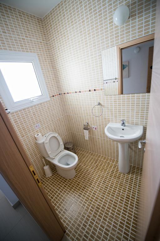 Hara Nissi Beach Villas Ajía Nápa Rom bilde