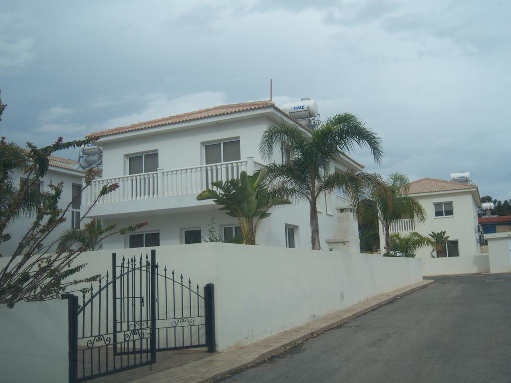 Hara Nissi Beach Villas Ajía Nápa Rom bilde